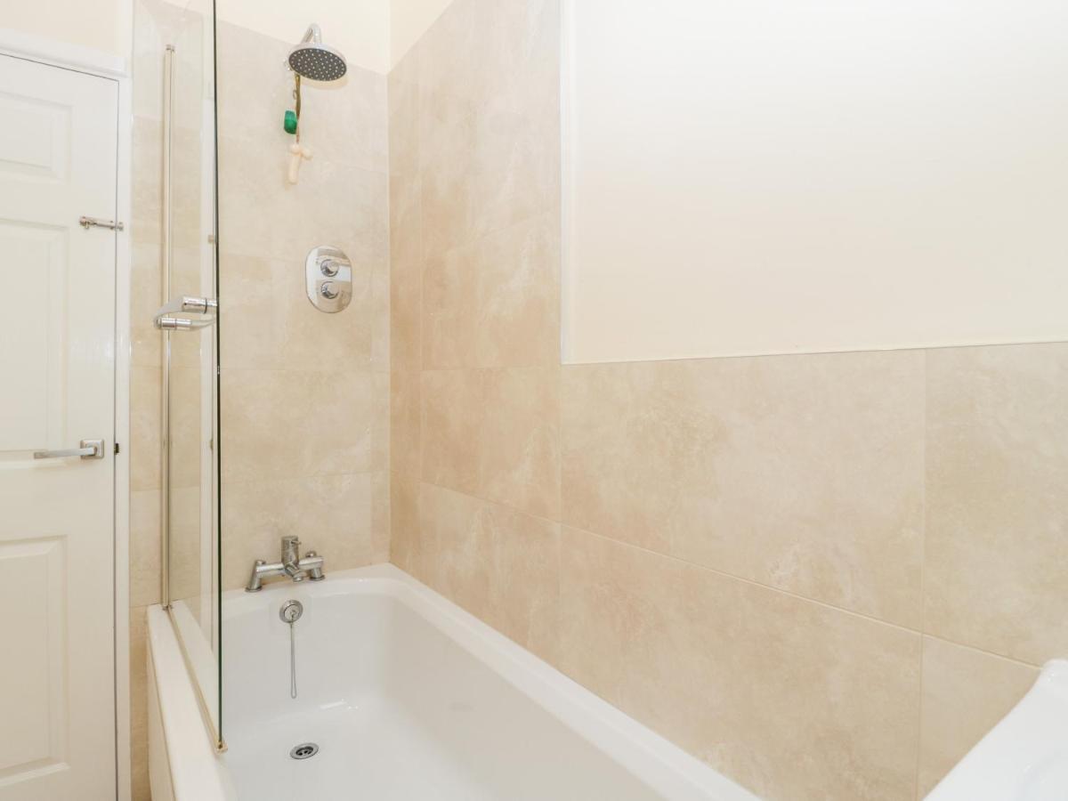 러들로 138D Old Star & Garter Mews 빌라 외부 사진
