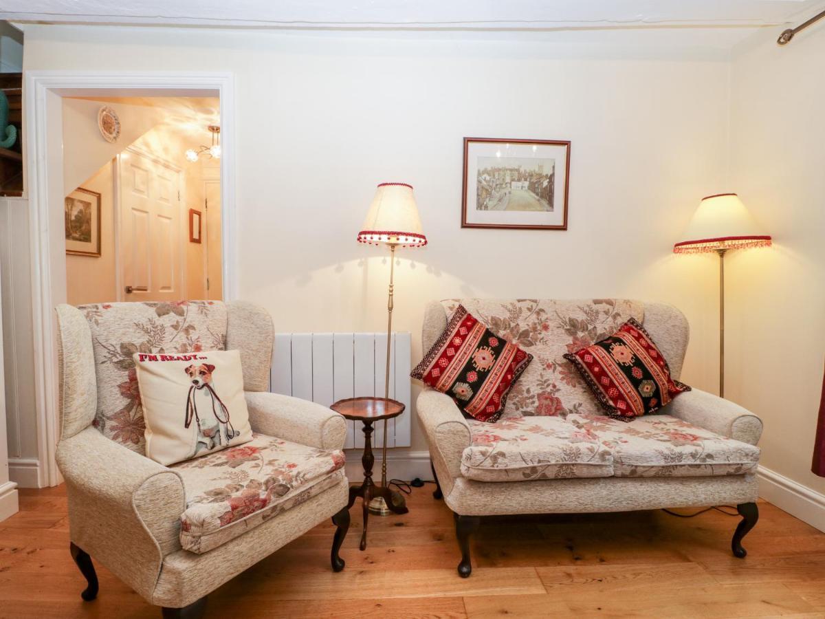 러들로 138D Old Star & Garter Mews 빌라 외부 사진