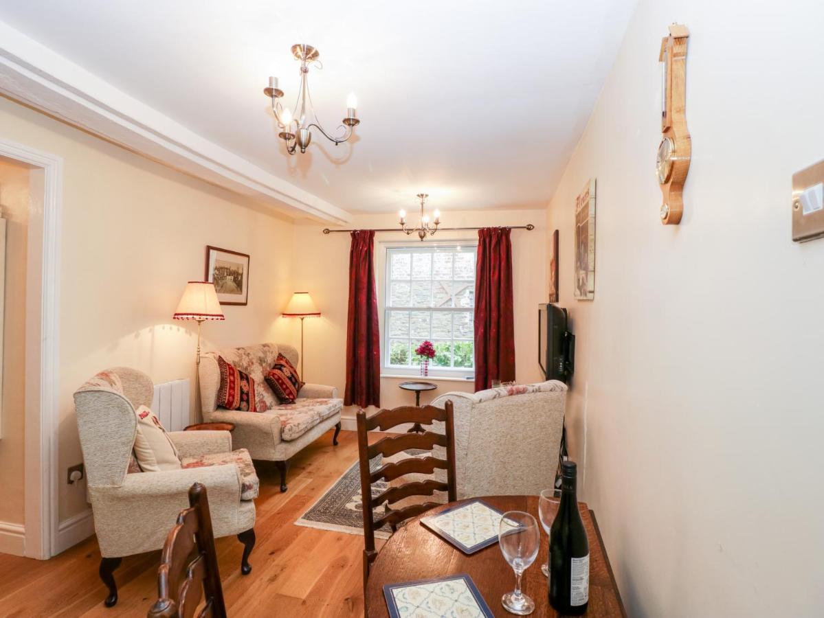 러들로 138D Old Star & Garter Mews 빌라 외부 사진